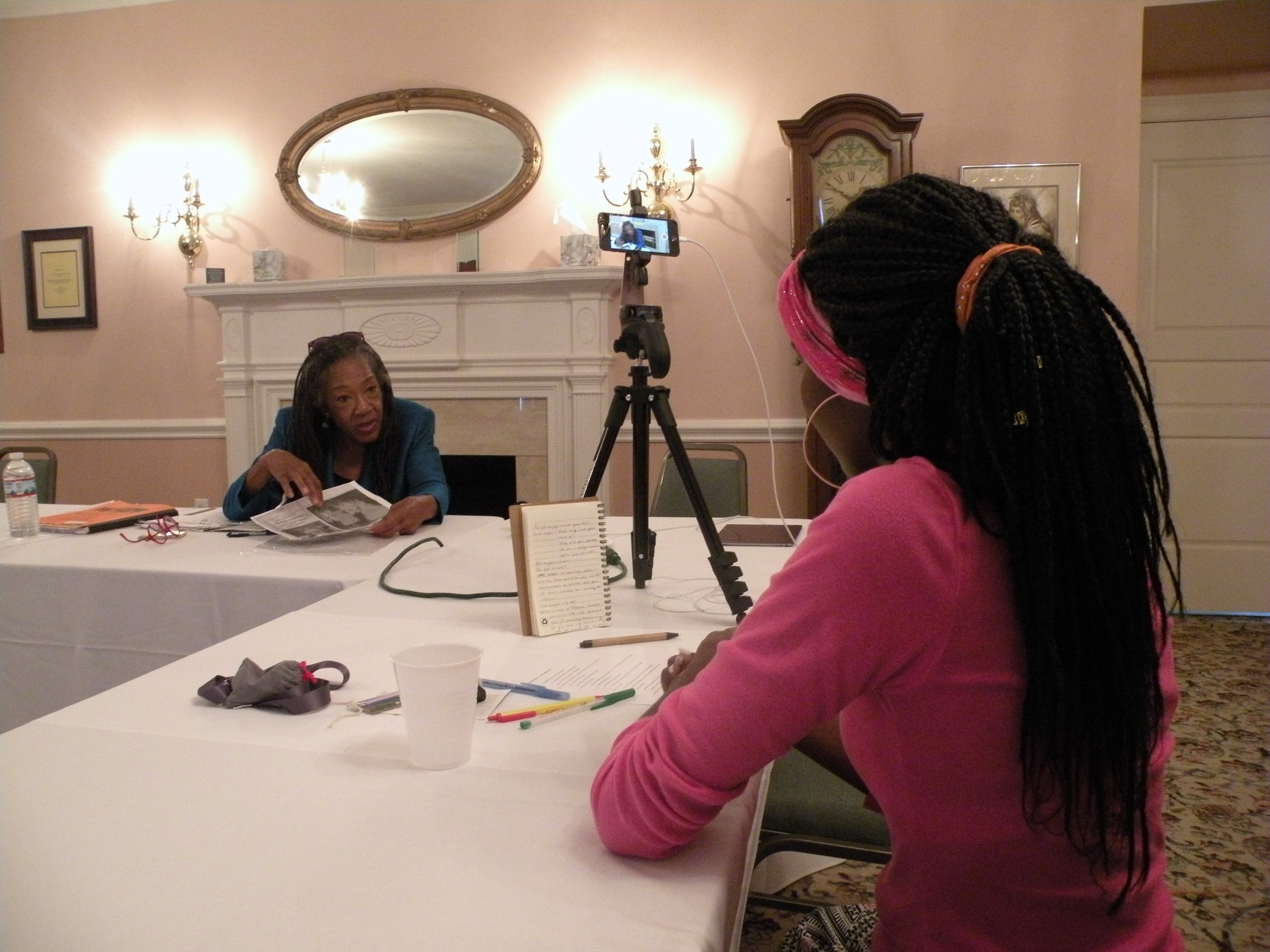 Student at the Heritage Museum and Cultural Center interviews Mamie Yarbrough