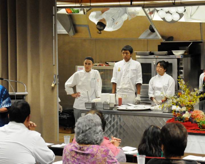 Kapolei, Hawaii 2008 Cooking class demo