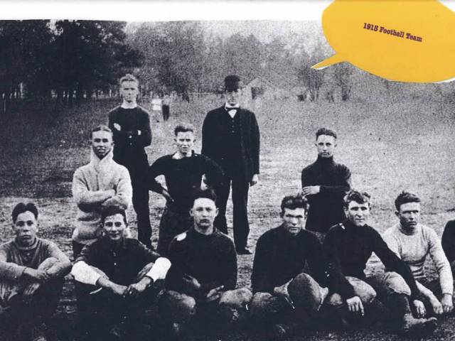 Vintage photo of a 1915 football team.
