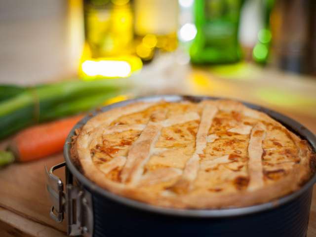A hot pie on a counter top. Pexels stock photo